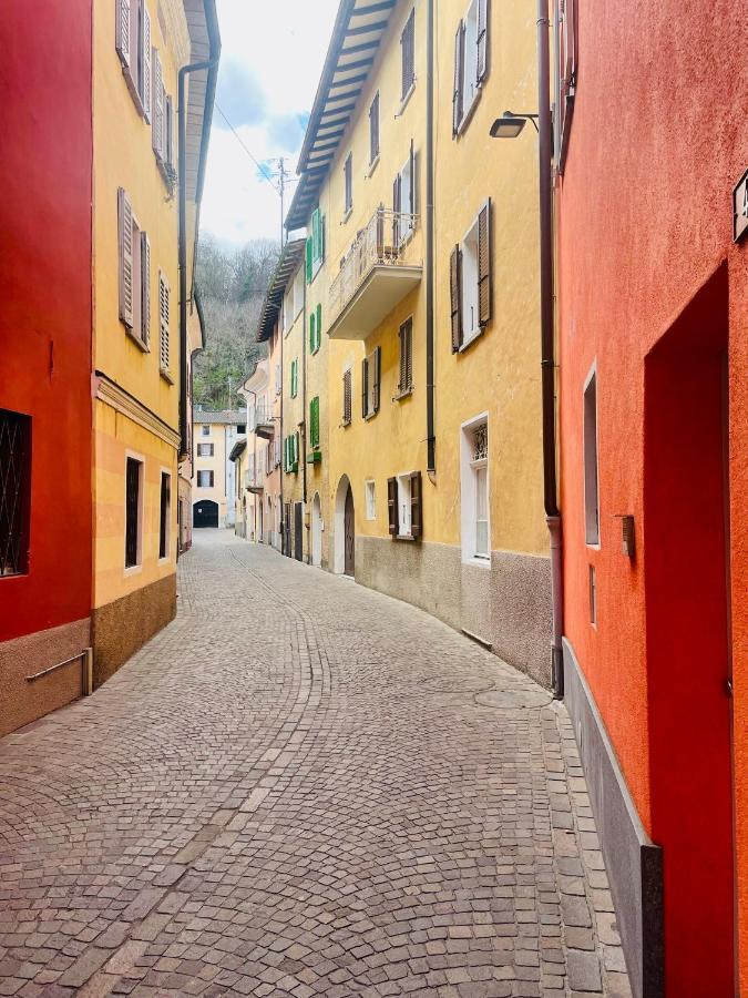 Elegantes Haus In Der Altstadt Caslano Kültér fotó